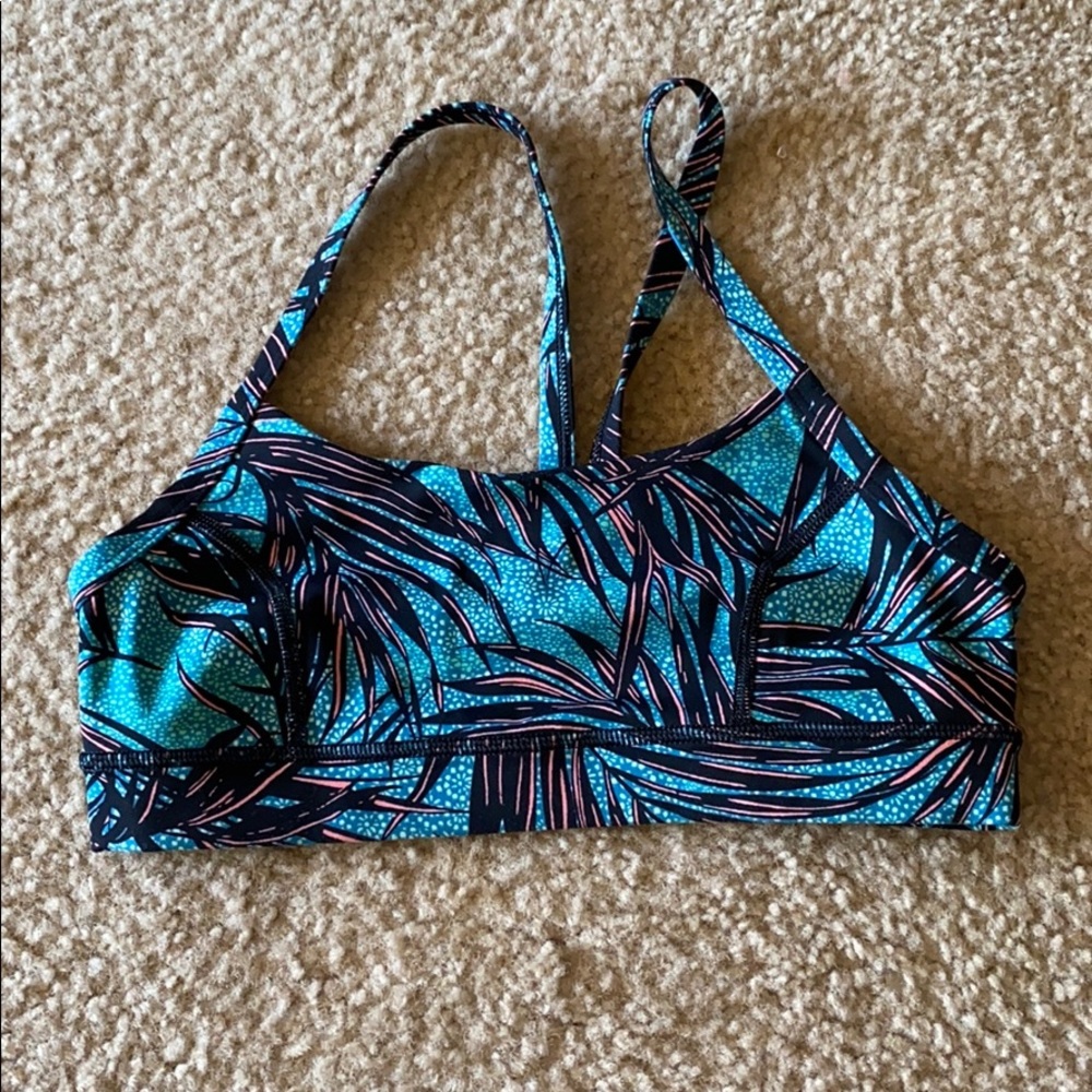 Lulu lemon sports bra